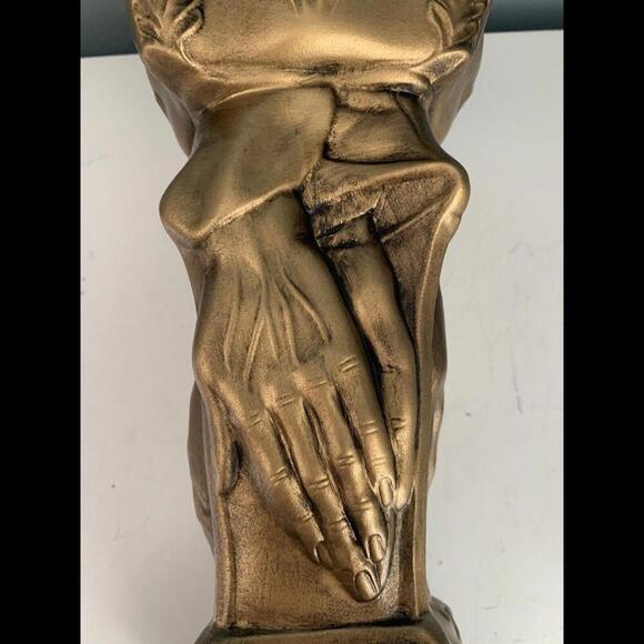 Vintage Ceramic Praying Hands Vase Gold Signature Hand Made Painted 1974 Decor - Picture 11 of 11
